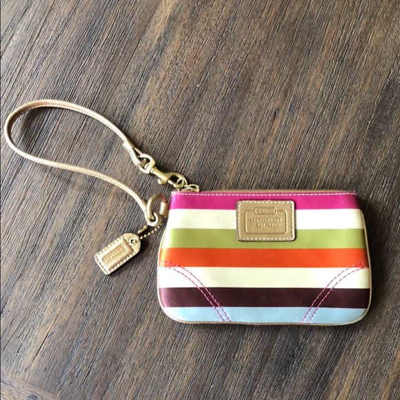 Coach Handbags - Coach wristlet Coach Handbags - Coach wristlet